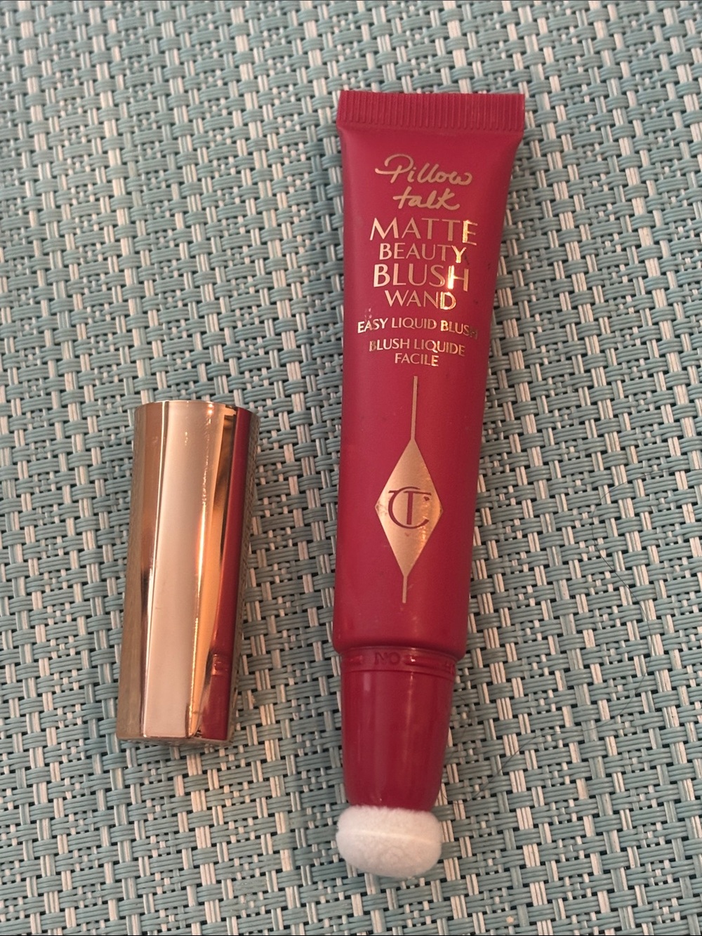 Charlotte Tilbury- Matte Beauty Blush wand “Dream Pop”
